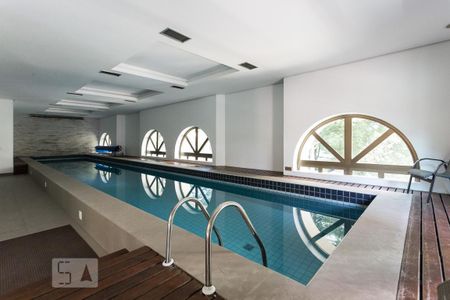 Apartamento para alugar com 70m², 2 quartos e 1 vagaÁrea comum - Piscina