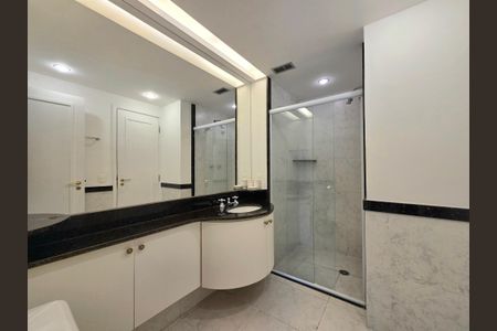 Apartamento para alugar com 70m², 2 quartos e 1 vagaBanheiro da Suíte