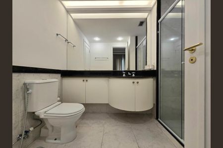 Apartamento para alugar com 70m², 2 quartos e 1 vagaBanheiro da Suíte