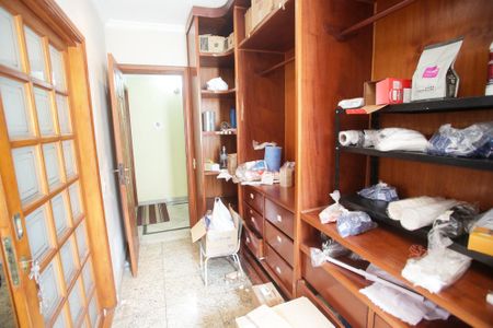 Casa à venda com 429m², 4 quartos e 3 vagasCloset da Suíte 2