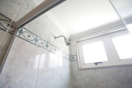 Casa à venda com 429m², 4 quartos e 3 vagasBanheiro da Suíte 2