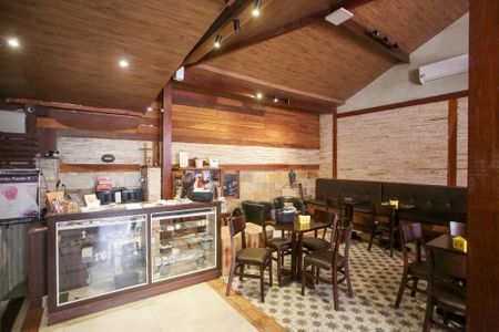 Casa à venda com 429m², 4 quartos e 3 vagasGaragem