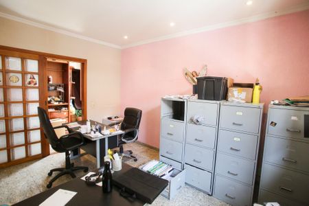 Casa à venda com 429m², 4 quartos e 3 vagasQuarto Suíte 2