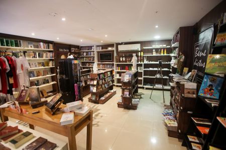 Casa à venda com 429m², 4 quartos e 3 vagasGaragem