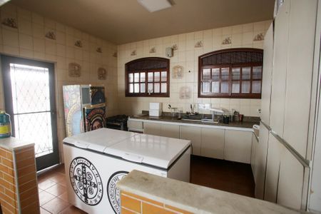 Casa à venda com 429m², 4 quartos e 3 vagasCozinha