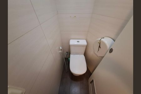 Apartamento à venda com 130m², 2 quartos e sem vagaBanheiro 