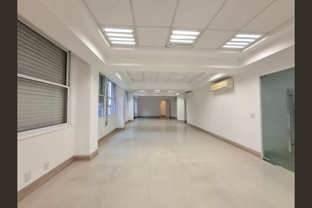 Apartamento à venda com 130m², 2 quartos e sem vagaSala