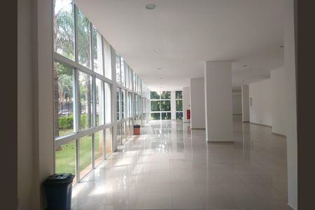 Apartamento à venda com 81m², 3 quartos e 1 vaga Apartamento à venda com 81m², 3 quartos e 1 vagaÁrea comum - Salão de festas