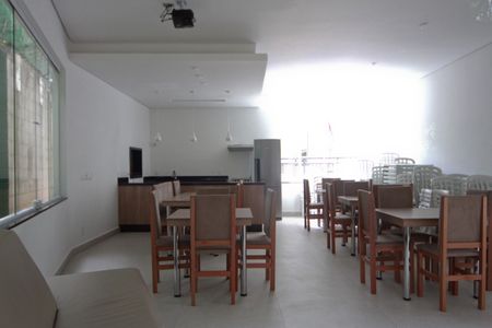 Apartamento à venda com 81m², 3 quartos e 1 vaga Apartamento à venda com 81m², 3 quartos e 1 vagaÁrea comum - Salão de festas