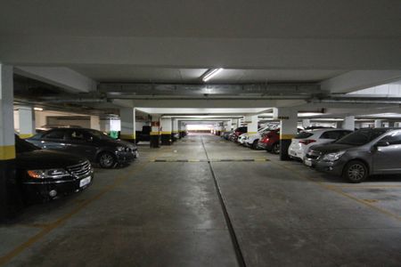 Apartamento à venda com 81m², 3 quartos e 1 vaga Apartamento à venda com 81m², 3 quartos e 1 vagaGaragem