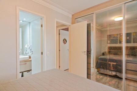 Apartamento à venda com 81m², 3 quartos e 1 vaga Apartamento à venda com 81m², 3 quartos e 1 vagaSuíte