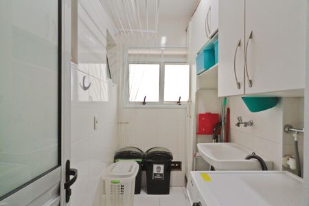 Apartamento à venda com 81m², 3 quartos e 1 vaga Apartamento à venda com 81m², 3 quartos e 1 vagaÁrea de Serviço