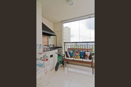 Varanda de apartamento à venda com 3 quartos, 81m² em Vila Amélia, São Paulo