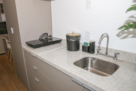 Studio para alugar com 25m², 1 quarto e sem vaga Studio para alugar com 25m², 1 quarto e sem vagaCozinha