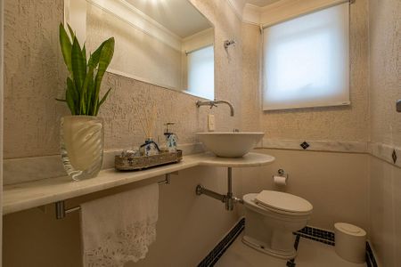 Apartamento para alugar com 156m², 4 quartos e 3 vagasLavabo