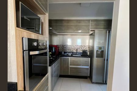 Apartamento à venda com 134m², 2 quartos e 2 vagas Apartamento à venda com 134m², 2 quartos e 2 vagasCozinha