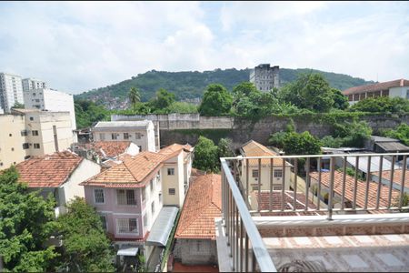 Apartamento à venda com 90m², 3 quartos e 2 vagas Apartamento à venda com 90m², 3 quartos e 2 vagasSuíte