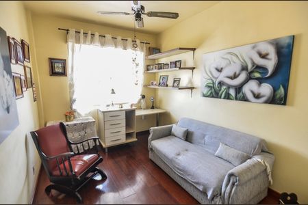 Apartamento à venda com 90m², 3 quartos e 2 vagas Apartamento à venda com 90m², 3 quartos e 2 vagasQuarto 1