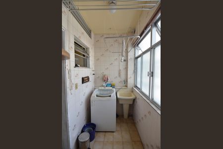 Apartamento à venda com 90m², 3 quartos e 2 vagas Apartamento à venda com 90m², 3 quartos e 2 vagasÁrea de Serviço