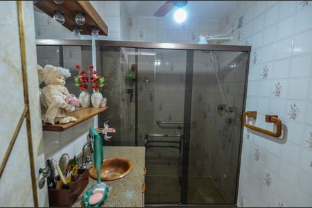 Apartamento à venda com 90m², 3 quartos e 2 vagas Apartamento à venda com 90m², 3 quartos e 2 vagasBanheiro Social