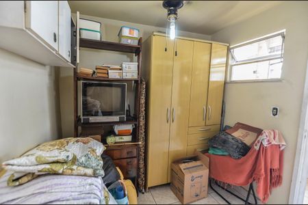 Apartamento à venda com 90m², 3 quartos e 2 vagas Apartamento à venda com 90m², 3 quartos e 2 vagasQuarto de Serviço