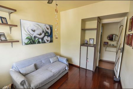 Apartamento à venda com 90m², 3 quartos e 2 vagas Apartamento à venda com 90m², 3 quartos e 2 vagasQuarto 1