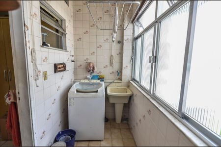 Apartamento à venda com 90m², 3 quartos e 2 vagas Apartamento à venda com 90m², 3 quartos e 2 vagasÁrea de Serviço