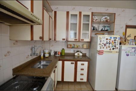 Apartamento à venda com 90m², 3 quartos e 2 vagas Apartamento à venda com 90m², 3 quartos e 2 vagasCozinha