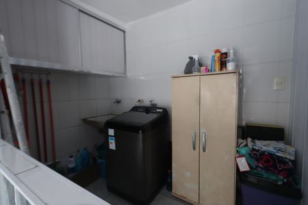 Casa à venda com 125m², 3 quartos e 2 vagasLavanderia