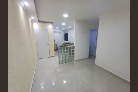 Apartamento para alugar com 44m², 2 quartos e sem vaga Apartamento para alugar com 44m², 2 quartos e sem vagaSala