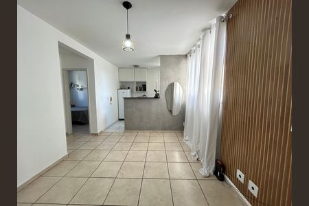 Apartamento à venda com 2 quartos, 44m² em Itatiaia, Belo Horizonte