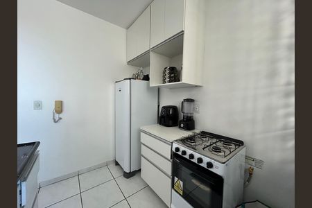 Apartamento à venda com 2 quartos, 44m² em Itatiaia, Belo Horizonte
