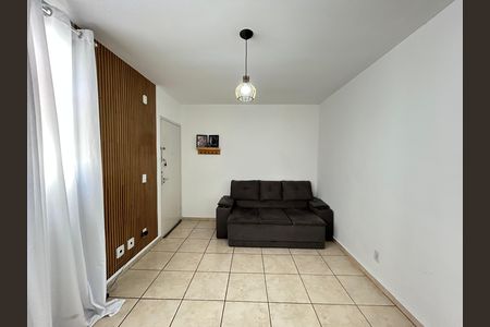 Apartamento à venda com 2 quartos, 44m² em Itatiaia, Belo Horizonte