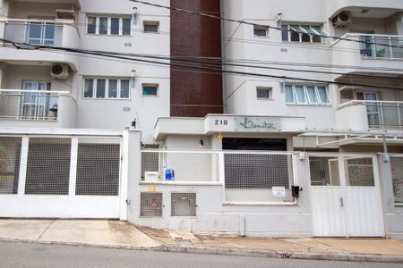 Apartamento para alugar com 120m², 3 quartos e 2 vagasFachada 