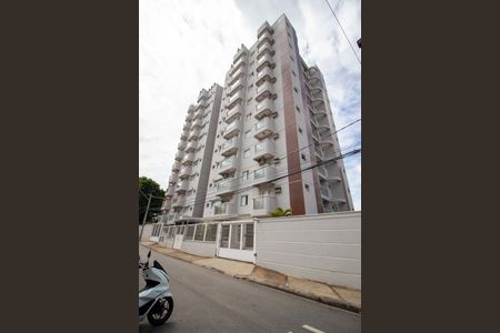 Apartamento para alugar com 120m², 3 quartos e 2 vagasFachada 