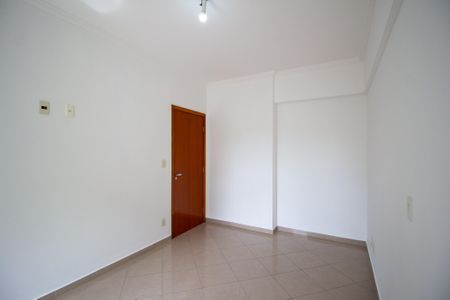 Apartamento para alugar com 120m², 3 quartos e 2 vagasQuarto 1