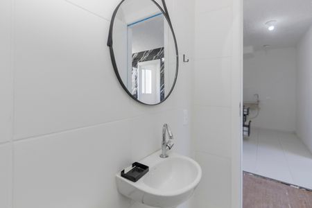 Apartamento para alugar com 33m², 2 quartos e sem vaga Apartamento para alugar com 33m², 2 quartos e sem vagaBanheiro