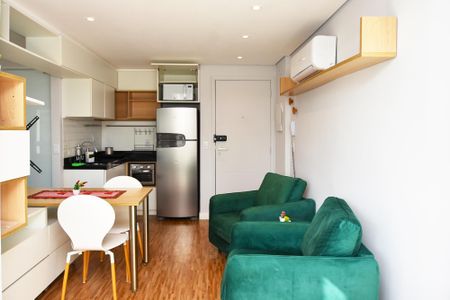 Studio para alugar com 30m², 1 quarto e 1 vaga Studio para alugar com 30m², 1 quarto e 1 vagaSala