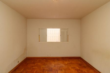 Casa para alugar com 180m², 3 quartos e 2 vagasQuarto