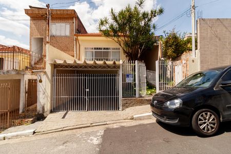 Casa para alugar com 180m², 3 quartos e 2 vagasFachada