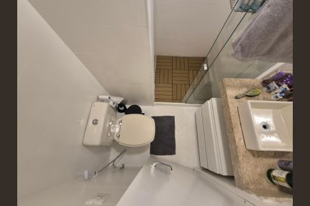 Apartamento à venda com 107m², 3 quartos e 2 vagas Apartamento à venda com 107m², 3 quartos e 2 vagasBanheiro