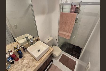 Apartamento à venda com 107m², 3 quartos e 2 vagas Apartamento à venda com 107m², 3 quartos e 2 vagasSuíte