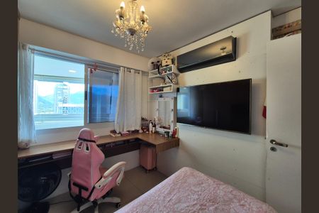 Apartamento à venda com 107m², 3 quartos e 2 vagas Apartamento à venda com 107m², 3 quartos e 2 vagasQuarto