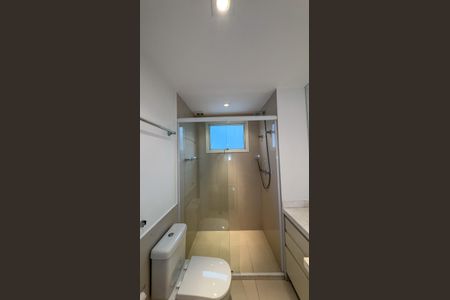 Apartamento à venda com 315m², 4 quartos e 4 vagasBanheiro da Suíte 3