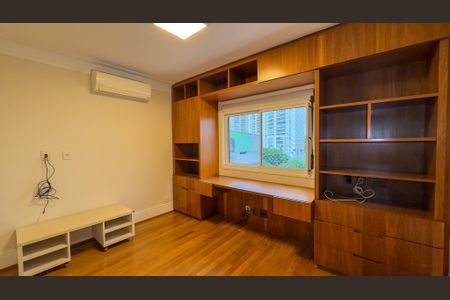 Apartamento à venda com 315m², 4 quartos e 4 vagasQuarto 3