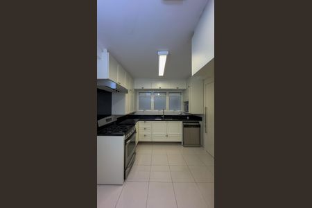 Apartamento à venda com 315m², 4 quartos e 4 vagasCozinha