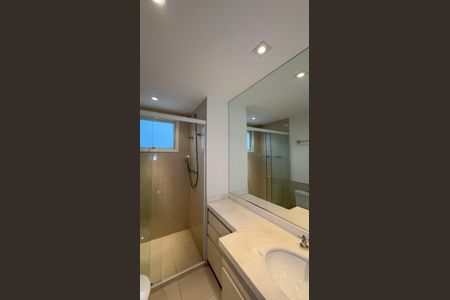 Apartamento à venda com 315m², 4 quartos e 4 vagasBanheiro da Suíte 3