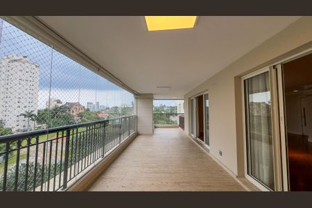 Apartamento à venda com 315m², 4 quartos e 4 vagasSacada