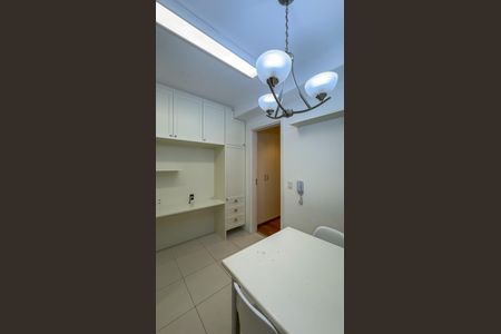 Apartamento à venda com 315m², 4 quartos e 4 vagasCozinha