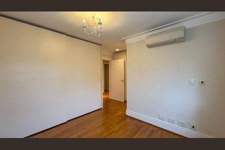 Apartamento à venda com 315m², 4 quartos e 4 vagasQuarto 2 - Suíte
